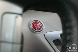 Bouton de démarrage et arrêt du moteur de la Honda Odyssey Touring 2016