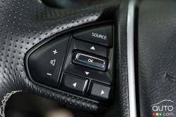 2015 Nissan Maxima Platinum steering wheel mounted audio controls