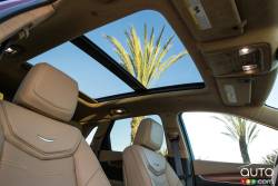2017 Cadillac XT5 panoramic sunroof