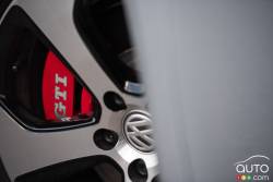 2016 Volkswagen Golf GTI brake caliper