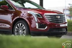 2016 Cadillac XT5 front grille