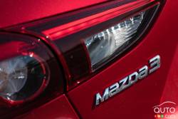 Écusson du modèle de la Mazda 3 GT 2015