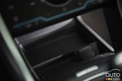 2016 Ford Fusion Titanium interior details