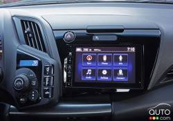 2016 Honda CRZ infotainement display