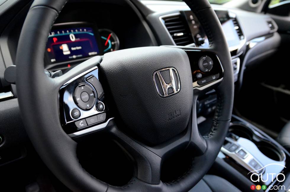 We drive the 2022 Honda Pilot Touring