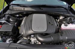 2016 Chrysler 300 C engine