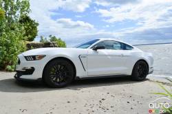 2016 Ford Mustang GT350 side view