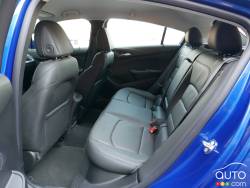 2017 Chevrolet Cruze Hatchback rear seats