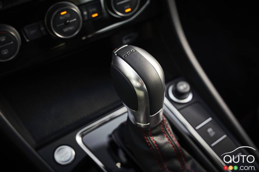 2019 Volkswagen Jetta GLI debuts at the Chicago Auto Show: Shifter