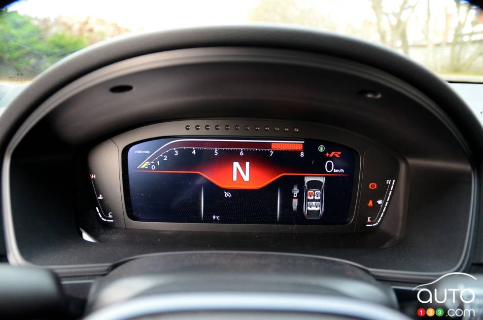 We drive the 2023 Honda Civic Type R