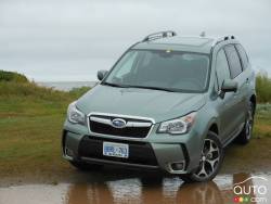 2016 Subaru Forester front view