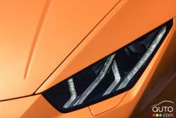 Phare avant de la Lamborghini Huracan 2015