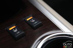 Buttons for driver' and passenger' heated seats