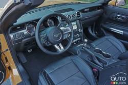 Habitacle du conducteur de la Ford Mustang GT 2016