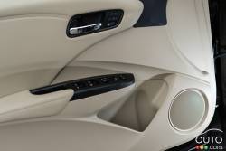 2016 Acura RDX Elite door panel