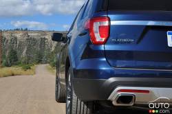 Échappement du Ford Explorer Platinum 2016