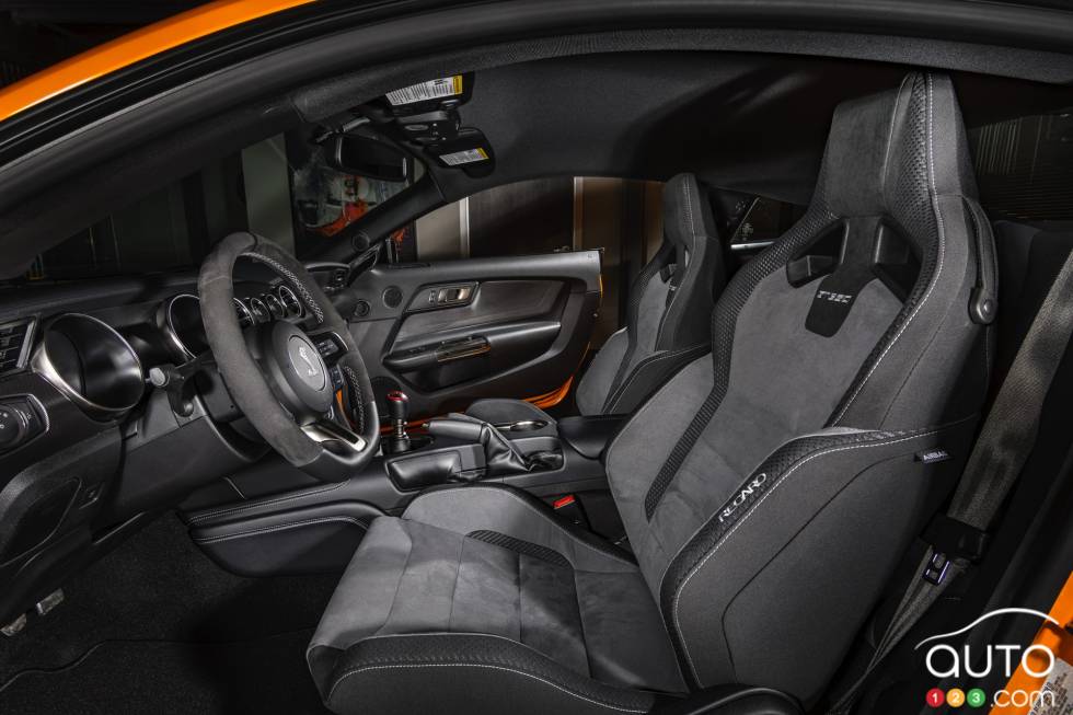 We drive the 2019 Ford Mustang Shelby GT350