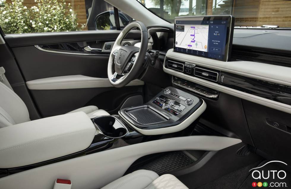Introducing the 2021 Lincoln Nautilus