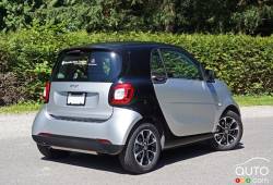 2016 Smart ForTwo Coupe Passion rear 3/4 view
