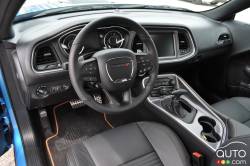Habitacle du conducteur de la Dodge Challenger RT ScatPack3 2015