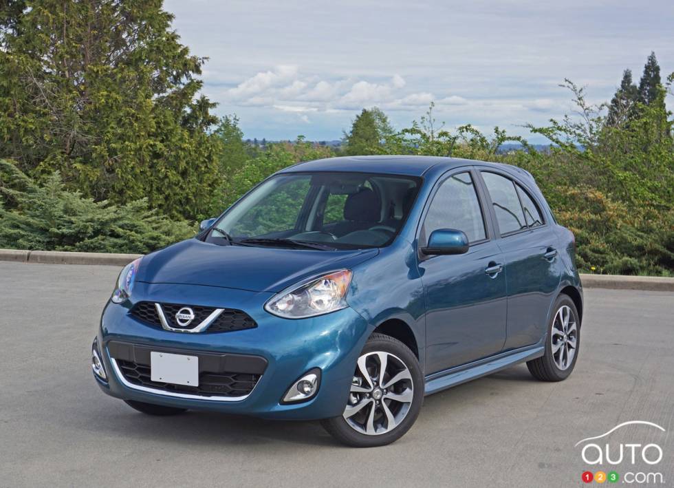2016 Nissan Micra SR front 3/4 view