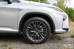 2016 Lexus RX wheel