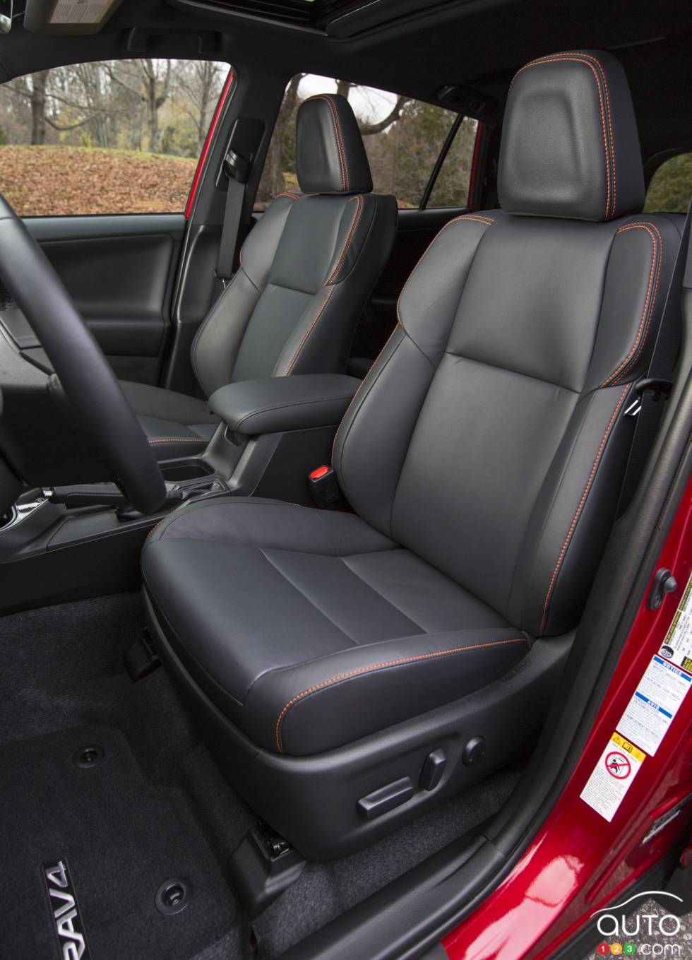 2016 Toyota RAV4 front seats