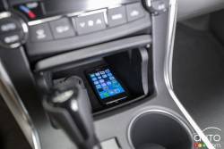 2016 Toyota Camry Hybrid interior details