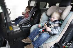 Rear seats with child seats