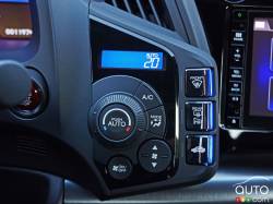 Contrôle du système de climatisation de la Honda CRZ 2016