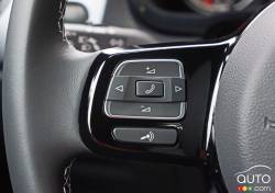 2016 Volkswagen Beetle Convertible Denim steering wheel mounted audio controls