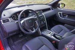 2016 Land Rover Dicovery Sport HSE cockpit