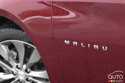 2016 Chevrolet Malibu model badge