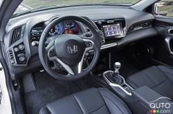 2016 Honda CRZ cockpit