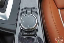 2016 BMW 340i xDrive infotainement controls