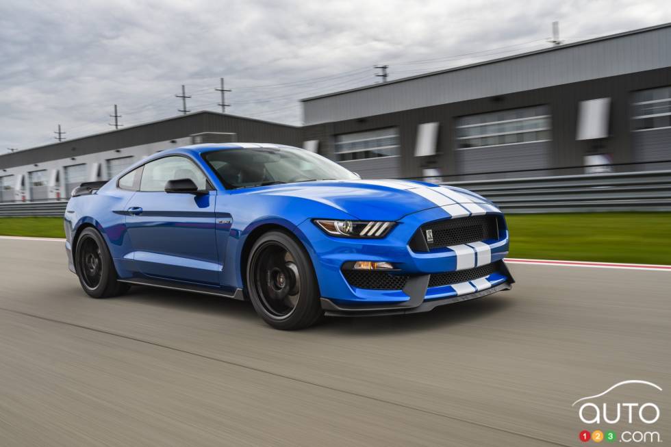 We drive the 2019 Ford Mustang Shelby GT350