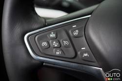 2016 Chevrolet Volt steering wheel mounted cruise controls