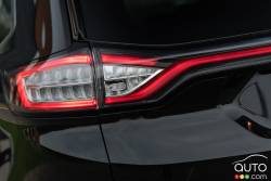 2015 Ford Edge Titanium tail light