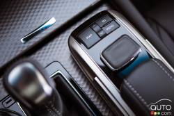 2016 Lexus GS 350 F Sport infotainement controls