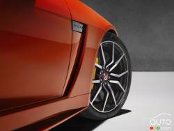 2017 Jaguar F-Type SVR wheel