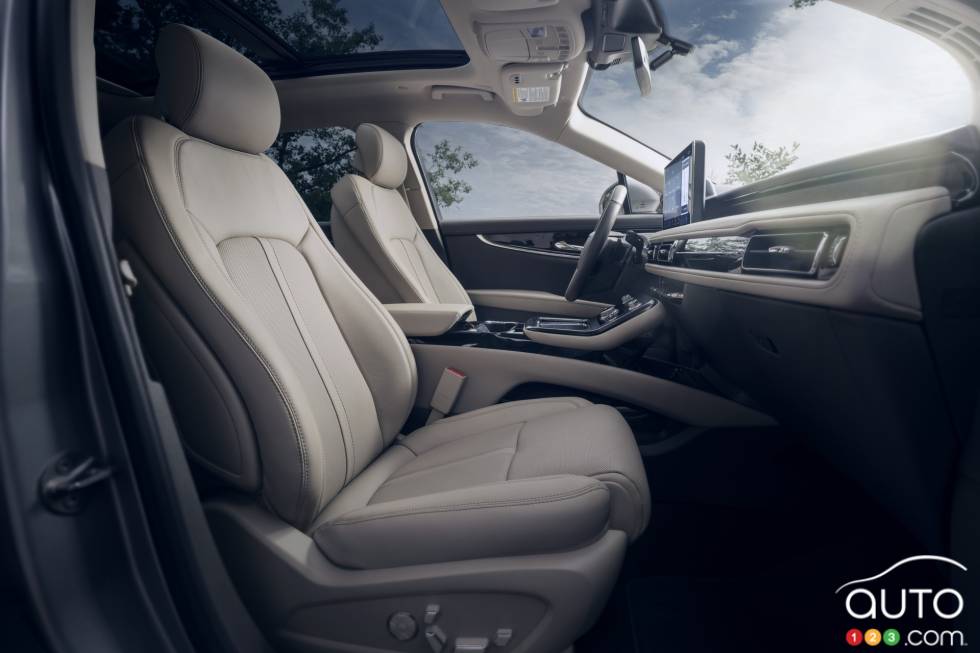Introducing the 2021 Lincoln Nautilus