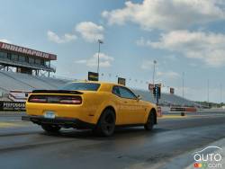 2018 Dodge Challenger SRT Demon, yellow, drag racing