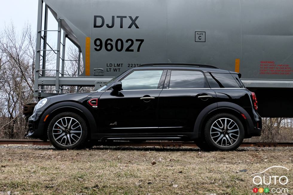 We drive the 2019 MINI Countryman JCW Midnight Black Edition