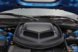 Détail du moteur de la Dodge Challenger RT ScatPack3 2015