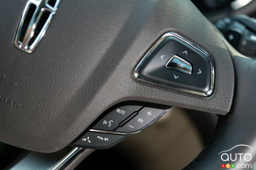 Commande pour audio au volant de la Lincoln MKC Ecoboost AWD 2016