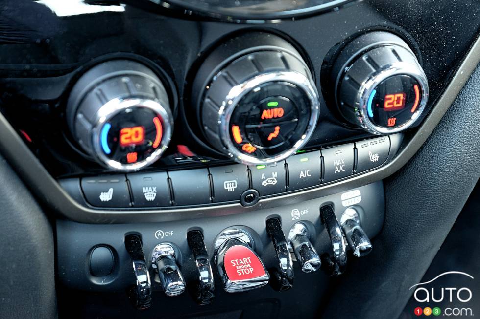 We drive the 2019 MINI Countryman JCW Midnight Black Edition