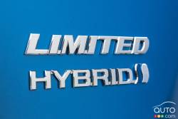 2016 Toyota RAV4 Hybrid trim badge