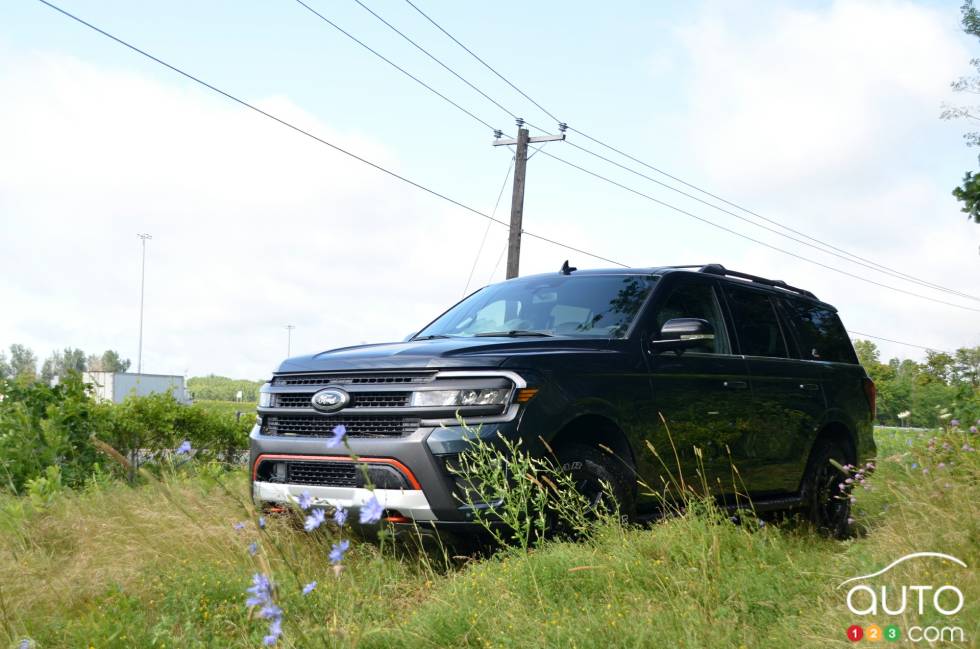 We drive the 2022 Ford Expedition Timberline