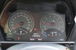 2016 BMW M2 gauge cluster