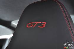 GT3 logo on the seats of the 2014 Porsche 911 GT3
